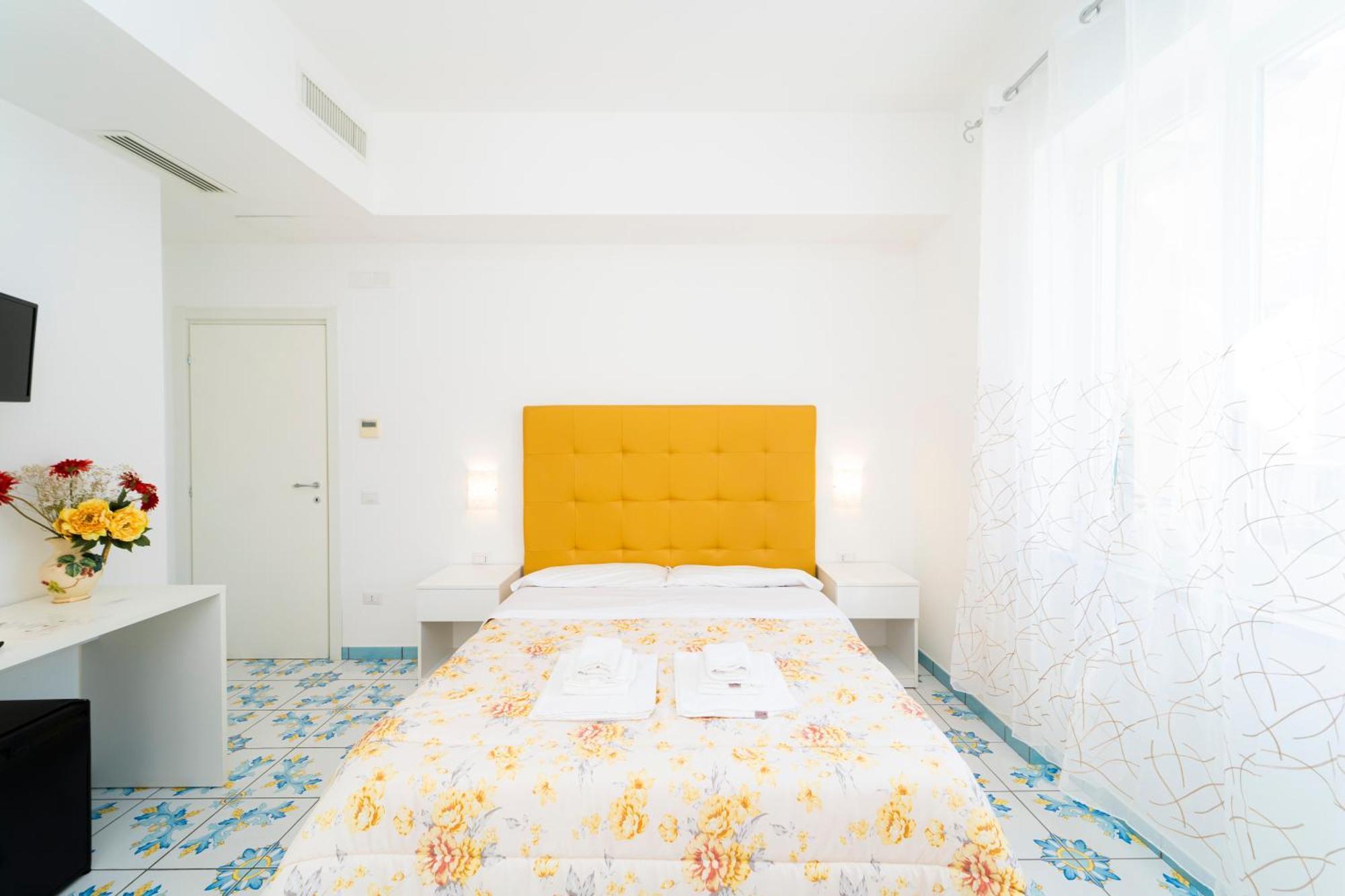 La Casa Di Aurora Otel Maiori Dış mekan fotoğraf